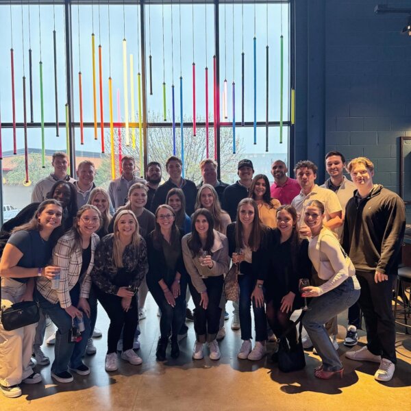 That’s a wrap for Q1! Our Dallas office recently hit up @puttshack for a fun and memorable quarterly celebration. ️ Cheers to keeping the momentum rolling in Q2! #TopGolf #Q1Victories #Dallas #HappyHour #Staffing #IDR